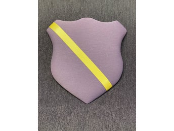 Märkestavla för simmärken/smycken Lavendel /Gul satin