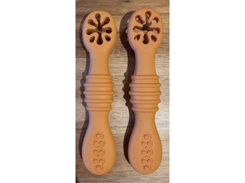 Nya pre-spoons (nybörjarskedar) till bebis