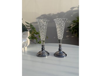 Två Antika Par Vaser Strutvas Nysilver Pressglas 1800/1900-tal