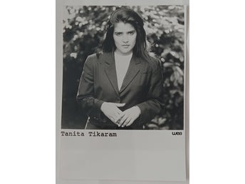 Tanita Tikaram pressfoto från 80-talet - ca 18x13 cm (13x13 cm) fint skick