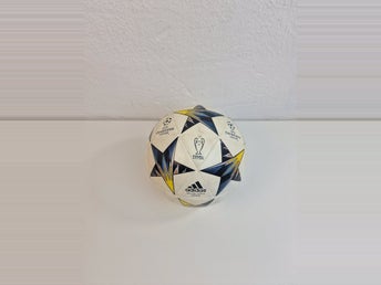 Adidas Champions League fotboll