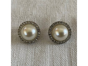 ÖRHÄNGEN diameter 22 mm, pärla strass vitmetall