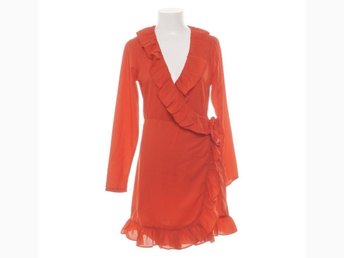Wrap dress omlottklänning NA KD stl.S (398861272) ᐈ Köp på Omlottklänning Röd | na