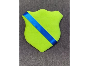 Märkestavla för simmärken/smycken limegrön/Mörkblå satinband