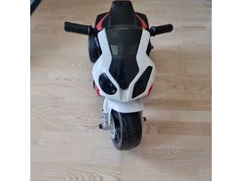DOES NOT WORK - BMW Elmotorcykel för barn- NOT WORKING