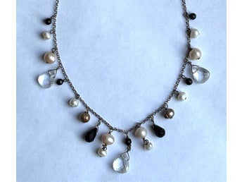 Halsband med Sötvattenpärlor & Facetterade Kristaller / Sterling Silver 925