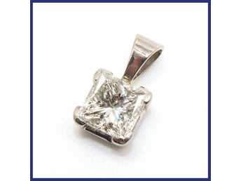 Hänge, 18K vitguld, solitär, naturlig princesslipad diamant (1,11ctv)