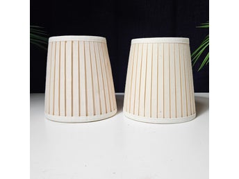 2st Retro 2 st lampskärmar med veckat tyg - Kanske från IKEA