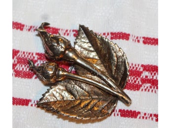 BROSCH MED VACKER DESIGN 925 FÖRGYLLT SILVER , LEO ASKHIM