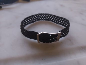 Klockarmband SVART 70-tal Längd ca 17,5 cm Bredd 1,2 cm