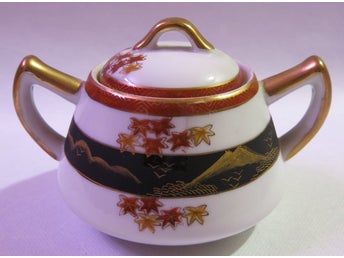 Sockerburk med lock Kutani China hand painted Made in Japan