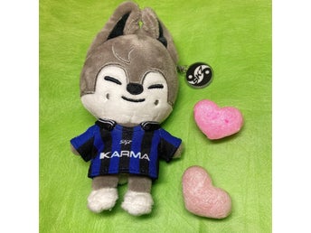 Stray Kids SKZOO KARMA Official Plush Doll With Keyring WolfChan Bang Chan