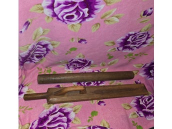 Retro Mangeldon / klappträ, 1800 talets första del. Hand skuren ett stycke trä