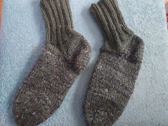 Sockor Mörkt Gröna Hantverk Handstickade 100 % Ullgarn Storlek 40/41