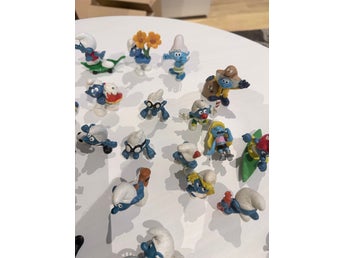 Stor samling av Smurf-figurer