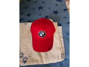 BMW röd keps
