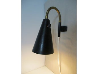 Vägglampa/Sänglampa Svart/böjbar mässingsarm Retro 50/Tal