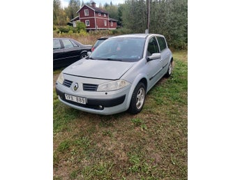 RENAULT MEGANE 2003 BES OCH SKATTAD