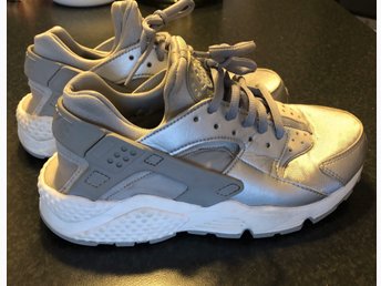 nike huarache 37.5