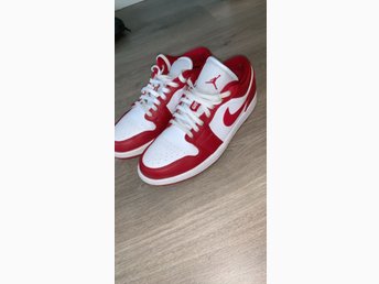 Jordan 1 Low Gym Red White ᐈ Kop Pa Tradera