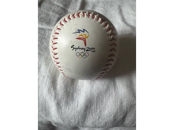 Officiell OS-suvenir: Softball från Sydney 2000 (Oanvänd)