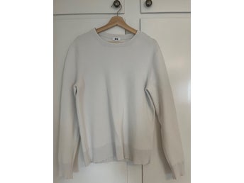 UNIQLO vit tröja, storlek S