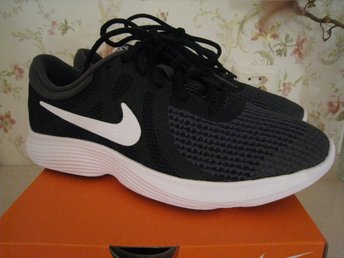 nike revolution 4 39