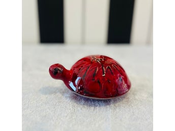Lisa Larson, Gustavsberg. Sköldpadda, längd 11 cm.