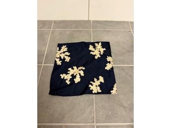 Mörkblå, beige näsduk ca 23x23cm (6)