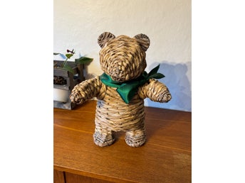 Flätad Korg Nalle Grön Rosett