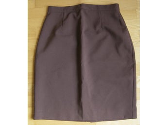 Brun kjol strl 34