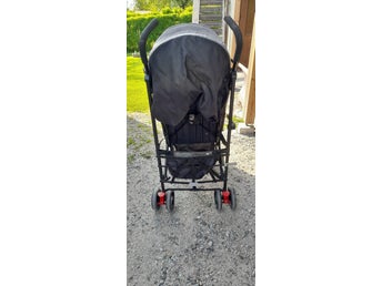 Smidig barnvagn/ sittvagn för resan