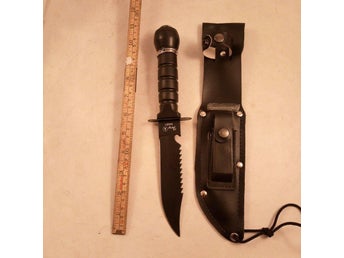 Jaktkniv med fodral svart 33081