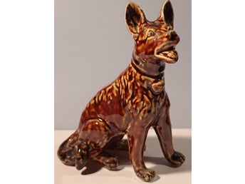 Figur i glaserad keramik- Schäferhund - troligen Kina 1960-tal