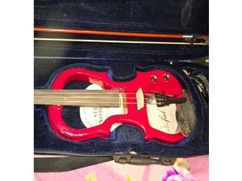 Vintage ARIRANG ELVIOLIN EV20 RÖD INKL STRÅKE OCH ETUIArirang Elviolin EV20