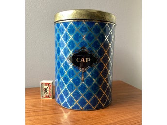 KLASSISK PLÅTBURK CAP EXTRA STOR H. 25 CM FRÅN LANTHANDEL 20-TAL 30-TAL 40-TAL