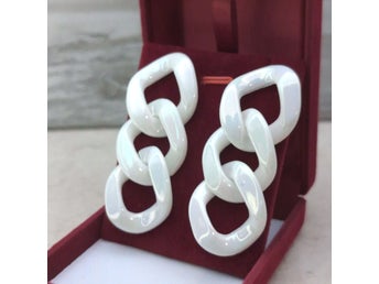 Nickelfritt kedja av akryl örhängen studs av stål 60x24mm
