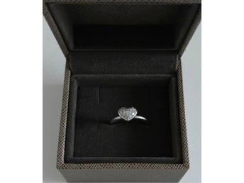JULIE SANDLAU DENMARK PURE HEART STR.52 I STERLING SILVER OCH ZIRKONIA NY/OANVÄND