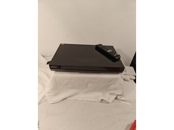 BD-D8900N 3D Blu-ray HDD-optager med fjärrkontroll