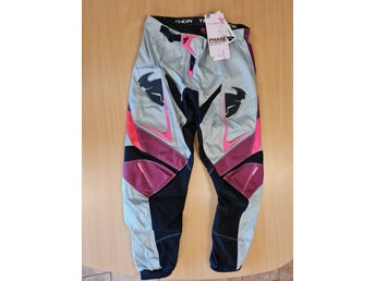 ” JÄTTE BILLIGT ” Thor Phase crossbyxa. I damstorlek 9/10. NU 299kr.