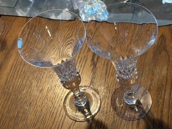 Två champagneglas Kosta Boda Prince Göran Wärff
