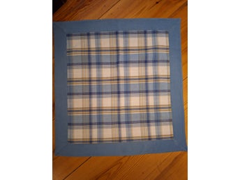 Vävd rutig duk 86 cm x 84 cm