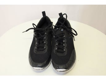 Sportskor - Karhu - Storlek 40