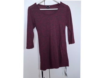 H&M MAMA röd/ svart topp, storlek S.