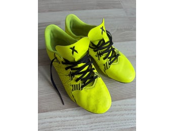Adidas Fotbollsskor Gul Storlek 37 1/2. Begagnade.
