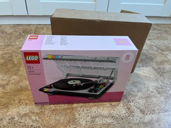 Oöppnat LEGO 40699 Retroskivspelare