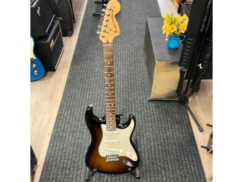 Fender Stratocaster Elgitarr