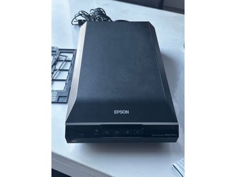 Epson Perfection V600 Photo Scanner