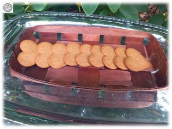 Perfekt pepparkaksfat i flätade spån Fint skick