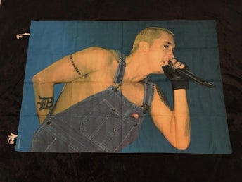 EMINEM posterflag posterflagga Samlarobjekt ca 20år i nyskick